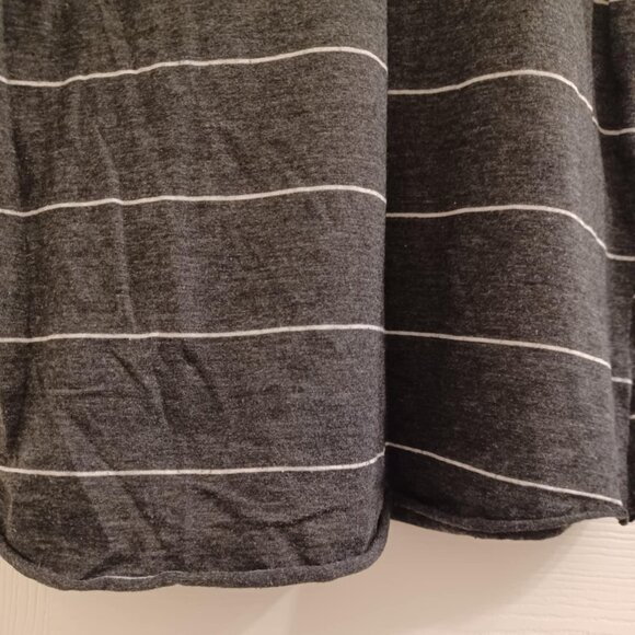 Glamour Kills 'No Regrets Live Forever' Tank - Picture 2 of 4